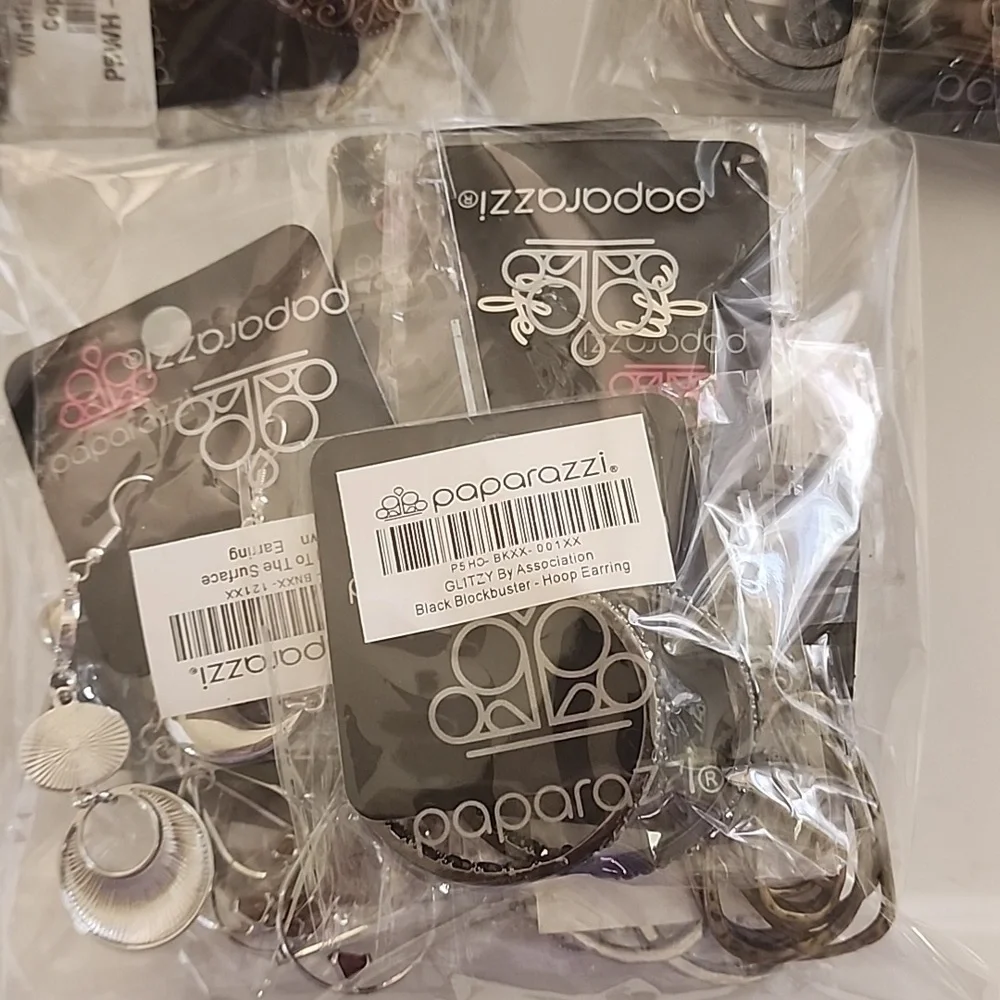 NWT PAPARAZZI JEWELRY - 10 Piece Earrings Set